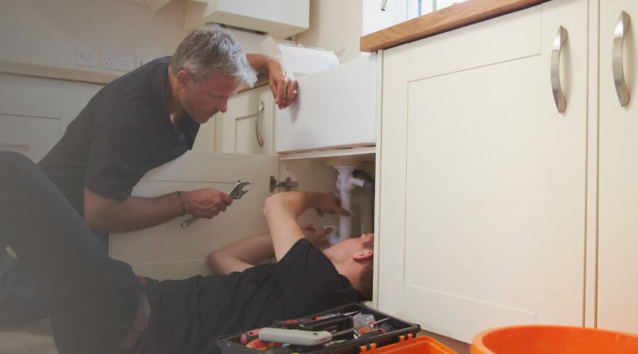 Professional burst pipe repair services in Hoskinston, KY